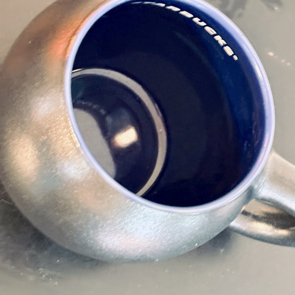 Starbucks rounded ceramic coffee mug. Textured matte & glossy finish. Minimalist